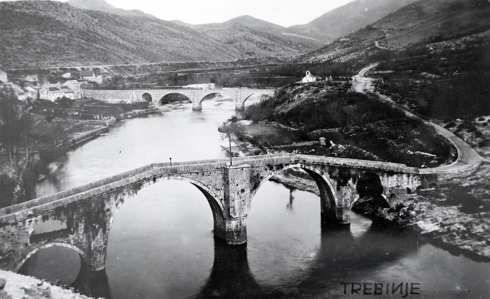 Bosnia and Herzegovina, Trebinje, előtérben az Arslanagić (másnéven Perović) híd a Trebišnjica folyón., 1938, Kieselbach Gyula, stone bridge, Fortepan #191417