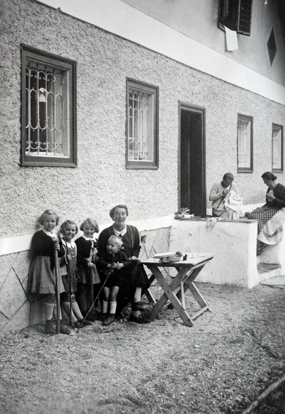 1937, Kieselbach Gyula, stock, kids, mother, Fortepan #191449