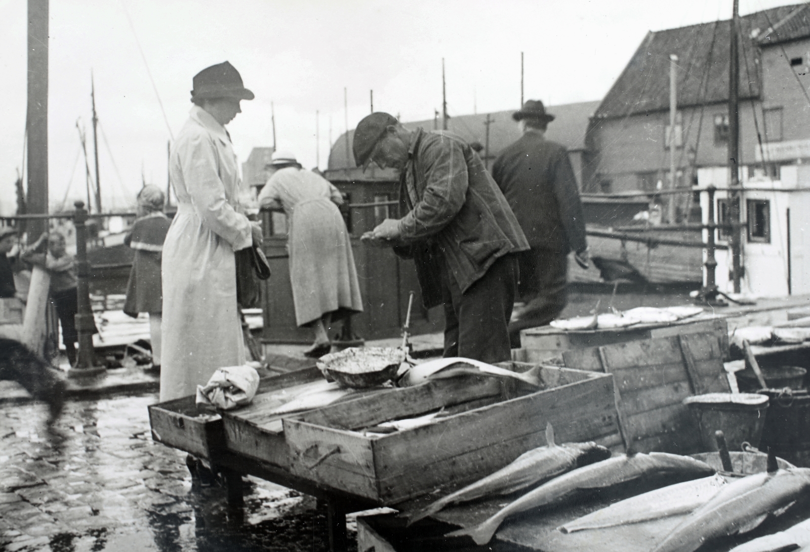 Norway, Trondheim, 1939, fish market, Fortepan #191675