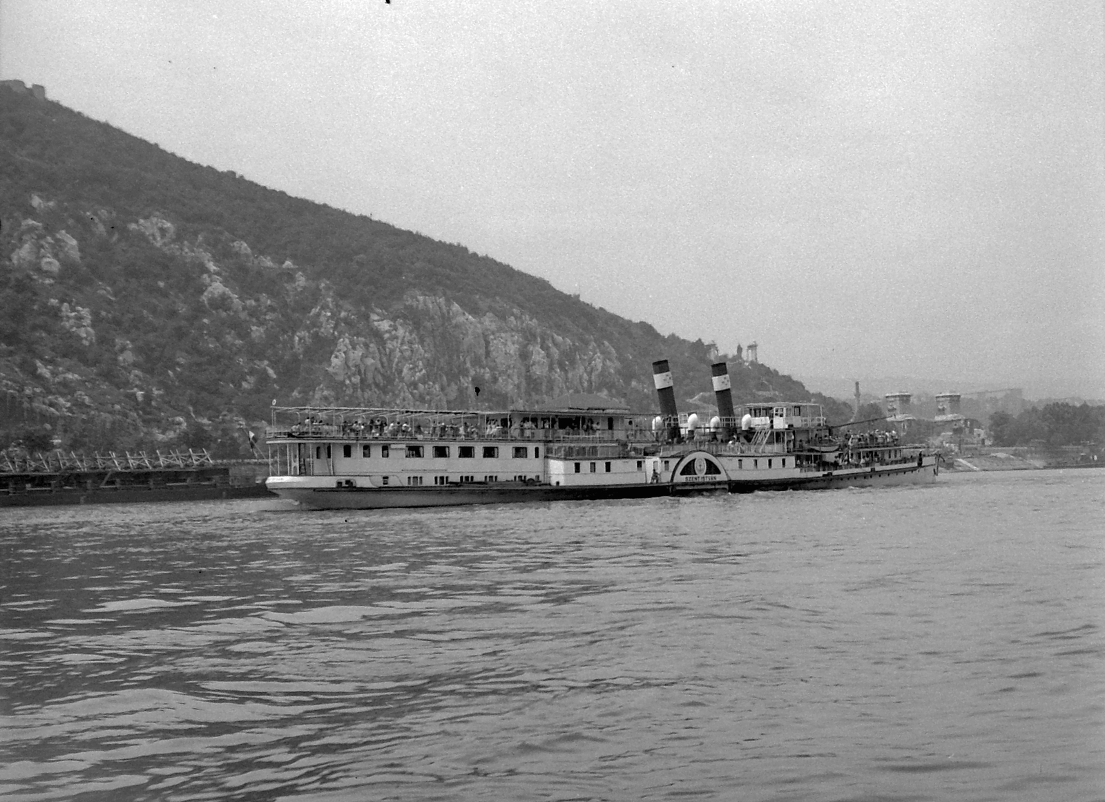 Hungary, Budapest, Szent István gőzös a Dunán, háttérben a Gellért-hegy., 1957, Kotnyek Antal, ship, steamboat, Szent István/Queen Zita ship, Fortepan #19168