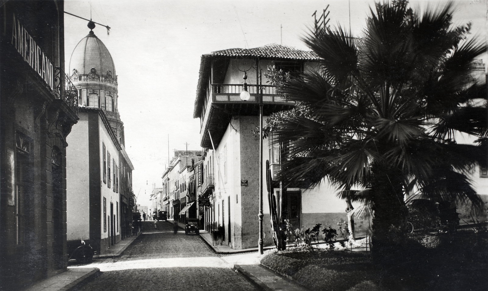 Spain,Canary Islands, Santa Cruz de Tenerife, Calle de San Francisco, jobbra a Plaza San Francisco., 1933, Kieselbach Gyula, Fortepan #191751