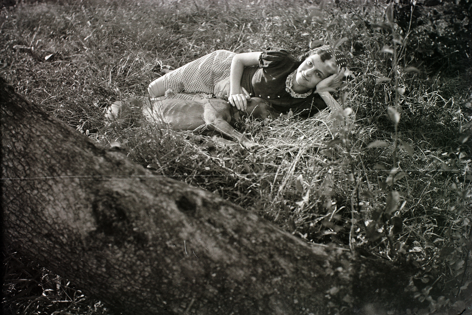 1936, Rothman család, portrait, relaxation, woman, headscarf, prop up the head, Fortepan #19191