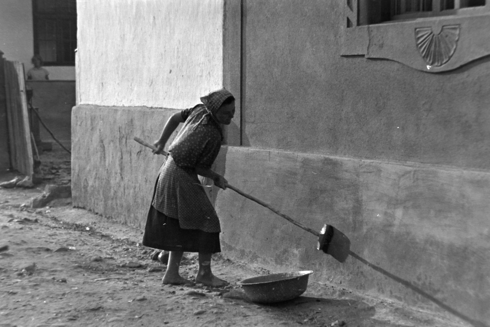 1958, Kriss Géza, whitewashing, Fortepan #191979