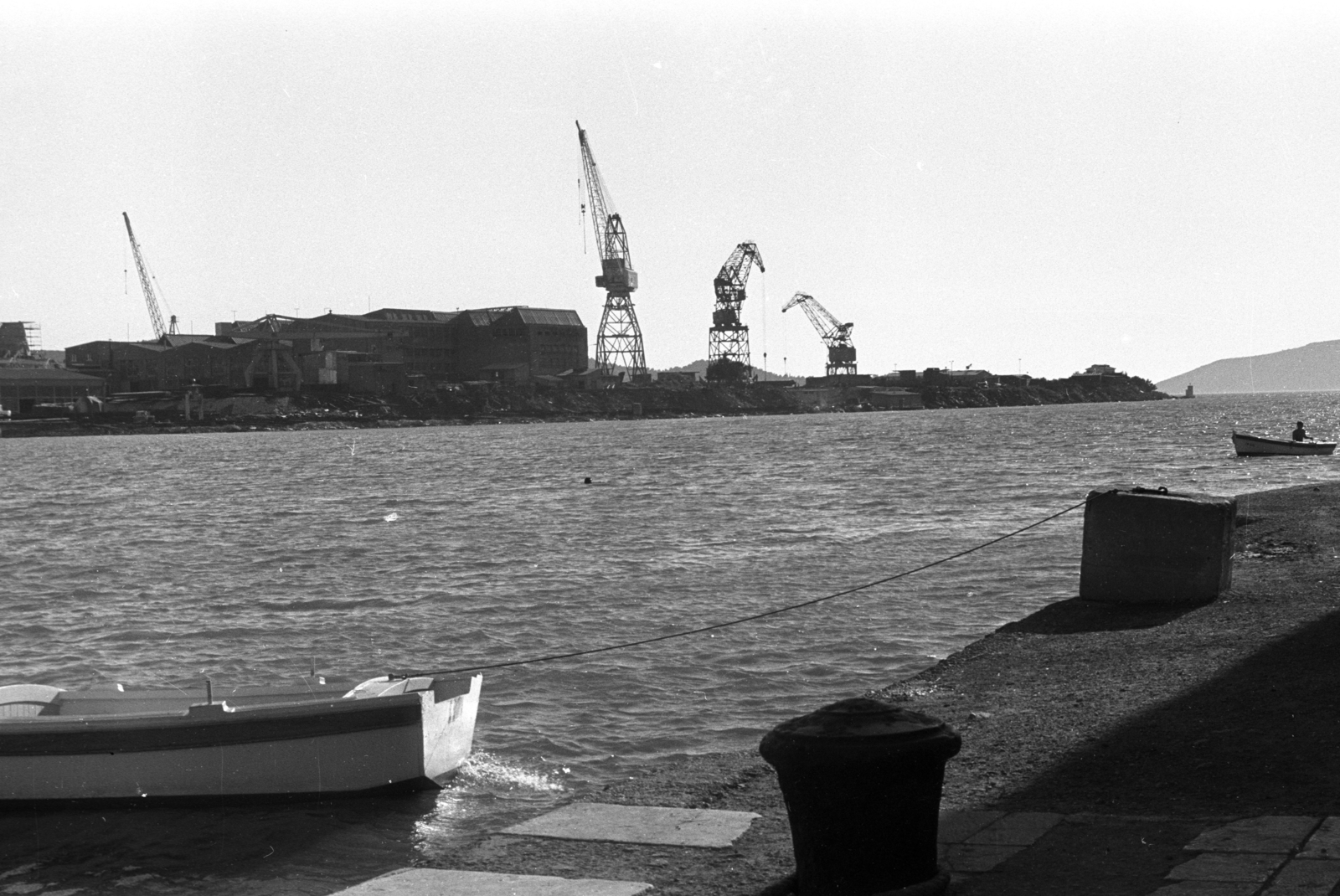 Croatia,Adriatic Sea, Trogir, szemben a hajógyár., 1978, Kriss Géza, Yugoslavia, Fortepan #192208