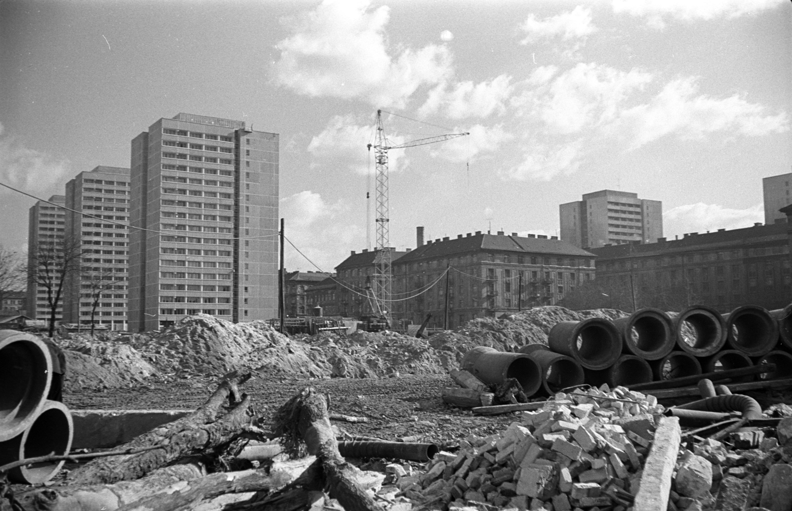Hungary, Budapest VIII., Szigony utca a Práter utca és a Molnár Ferenc tér felé nézve., 1975, Kriss Géza, Budapest, Fortepan #192315