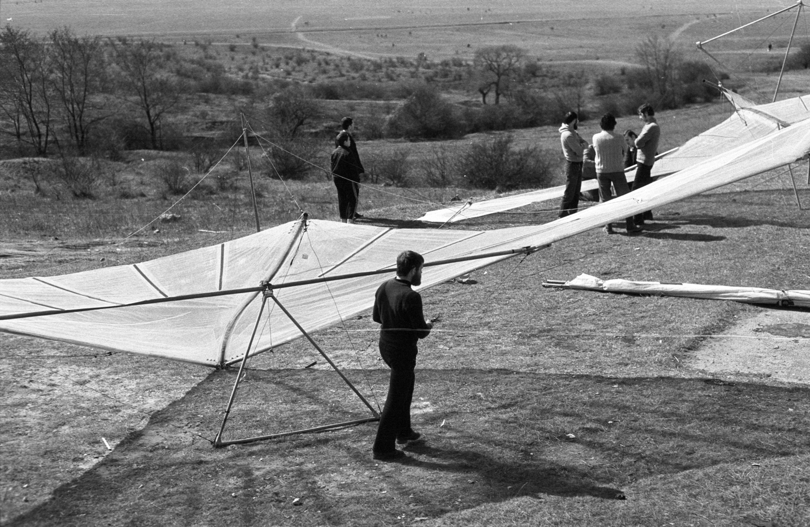 Hungary, Hármashatárhegy Airport, Budapest II., a felvétel a felső hangárnál klészült., 1981, Kriss Géza, Budapest, Fortepan #192627