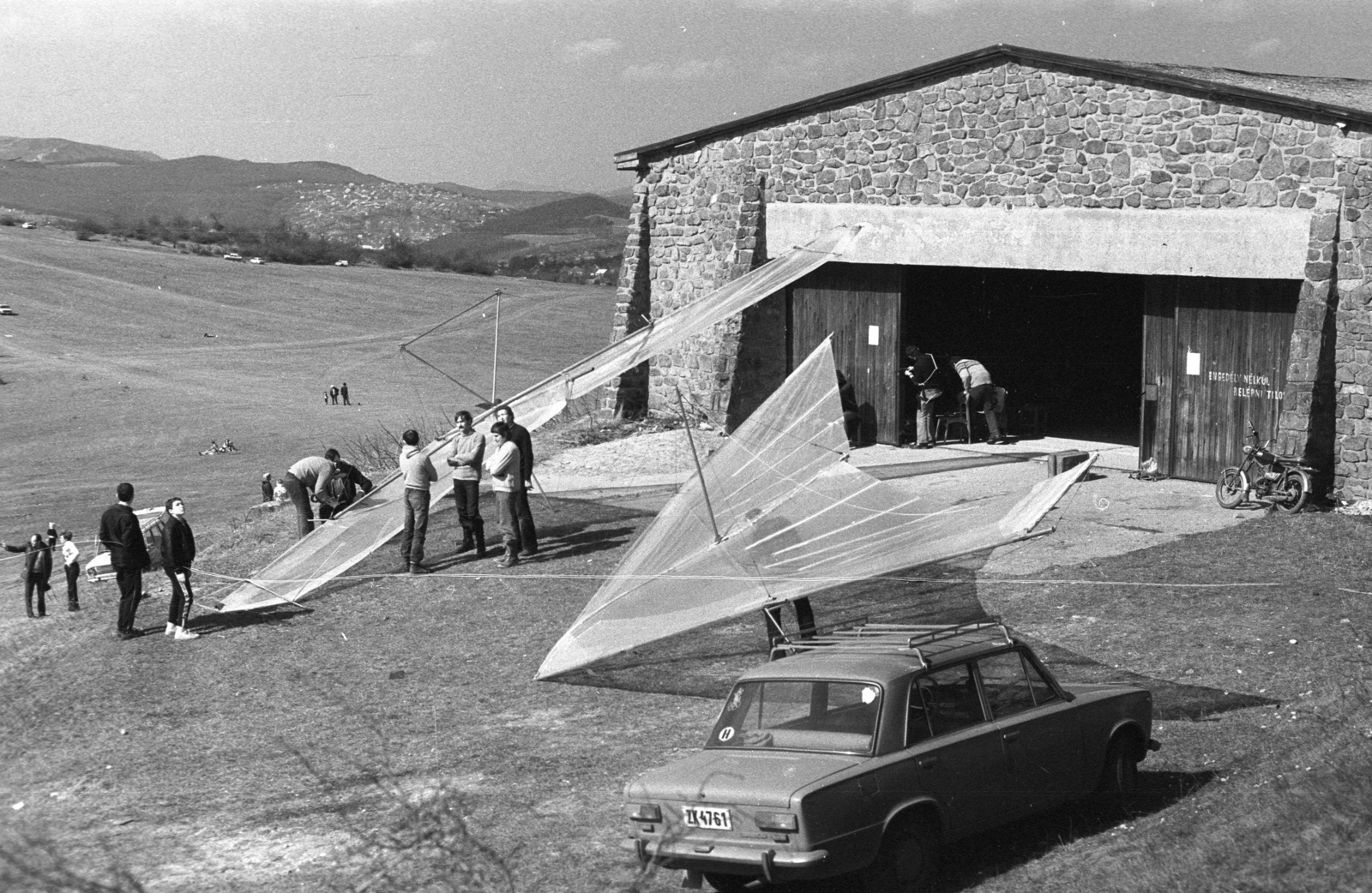 Hungary, Hármashatárhegy Airport, Budapest II., felső hangár., 1981, Kriss Géza, Budapest, Fortepan #192628