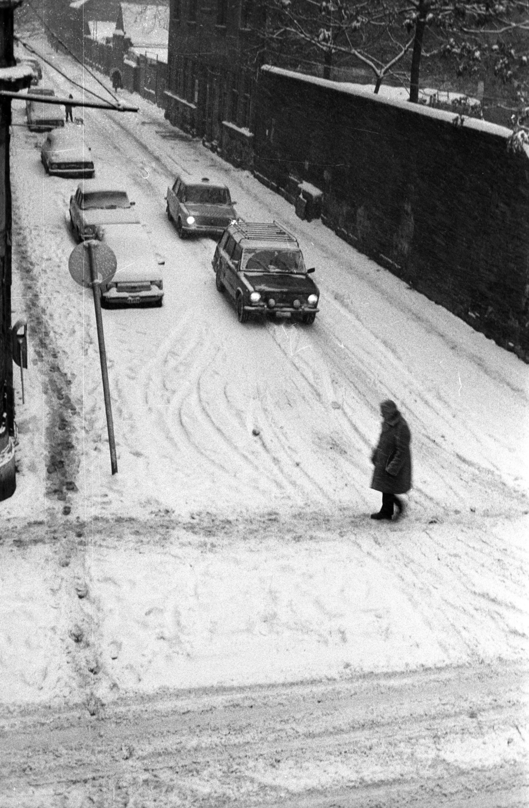 Magyarország, Budapest VIII., Nagy Templom utca. A felvétel a Práter utca 34. számú házból készült., 1982, Kriss Géza, Budapest, Fortepan #192690