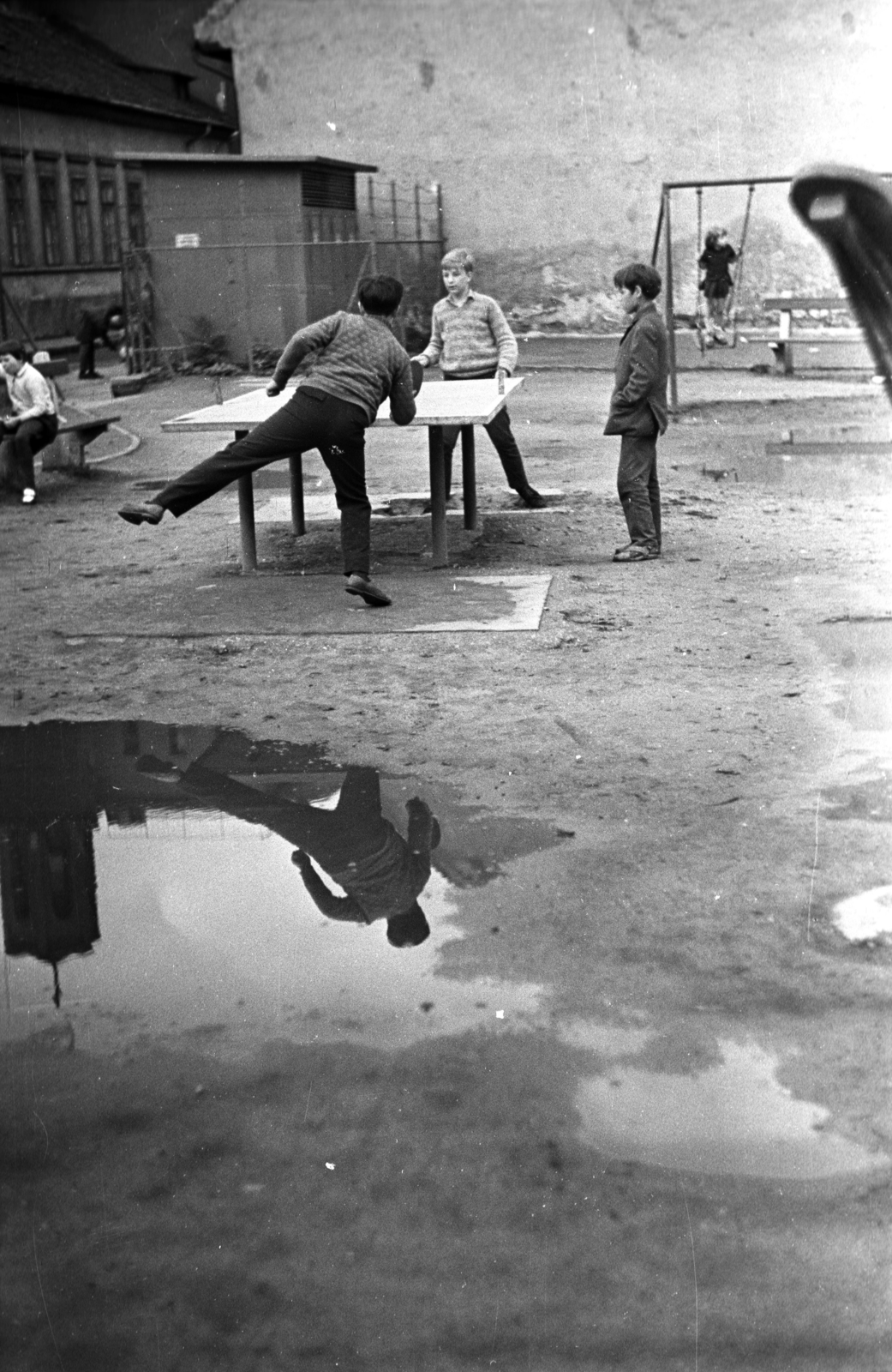 Magyarország, Budapest VIII., játszótér a Nap utca és a Nagy Templom utca találkozásánál., 1971, Kriss Géza, Budapest, Fortepan #193080