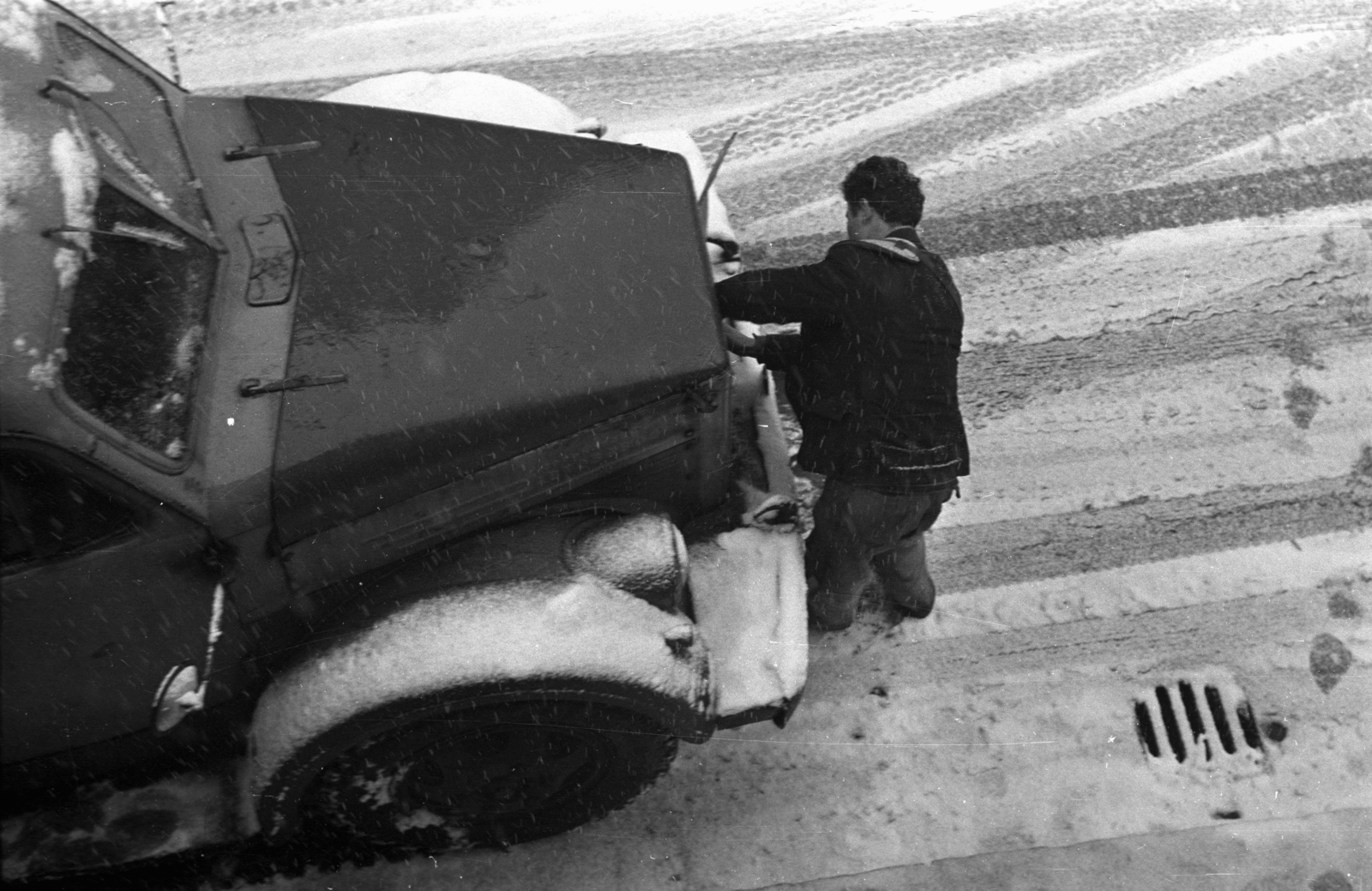 Hungary, Budapest VIII., Práter utca, a felvétel a 34. számú házból készült., 1973, Kriss Géza, Budapest, Fortepan #193155