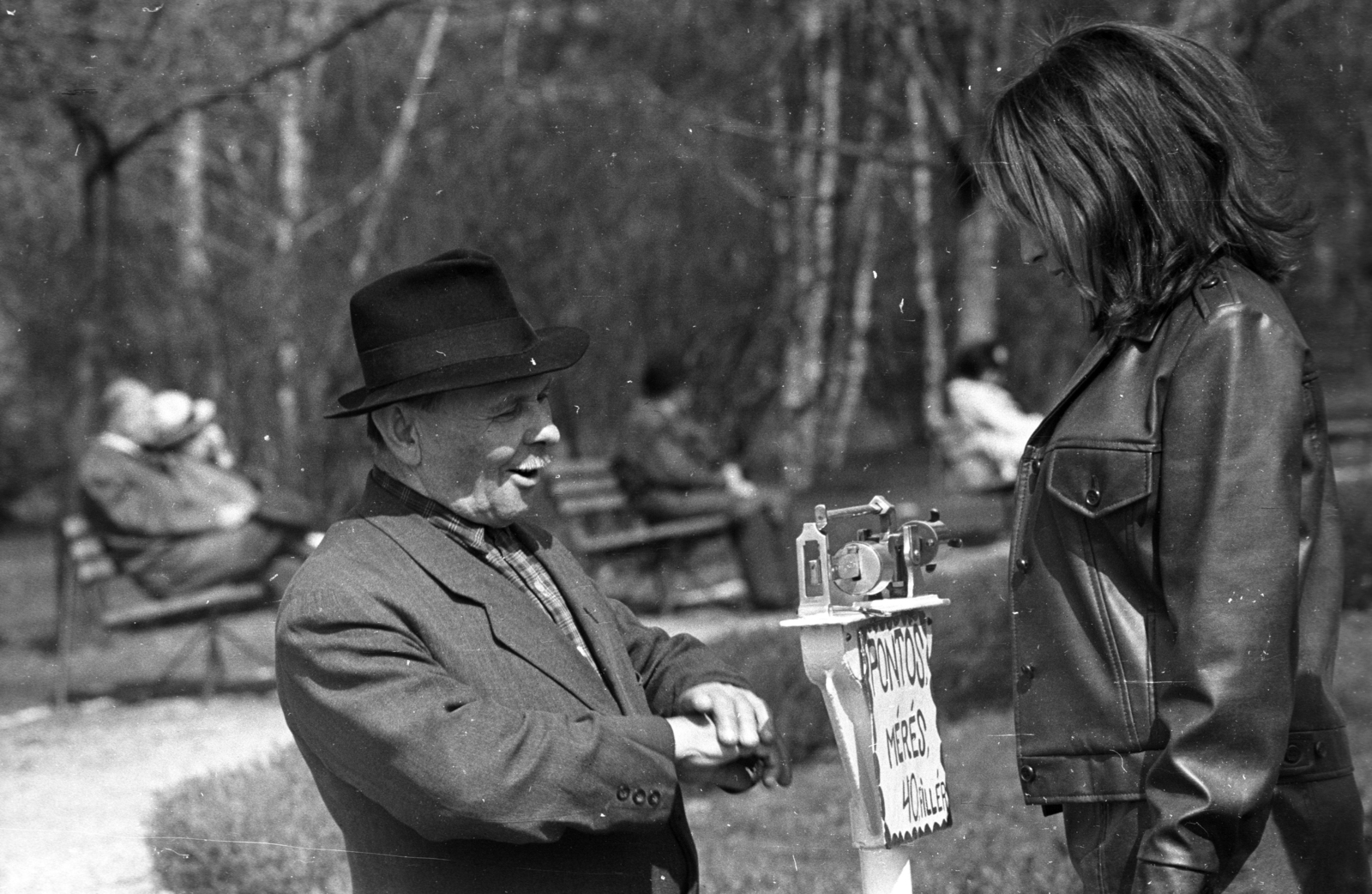1973, Kriss Géza, utcai mérleg, kihalt mesterség, Fortepan #193183