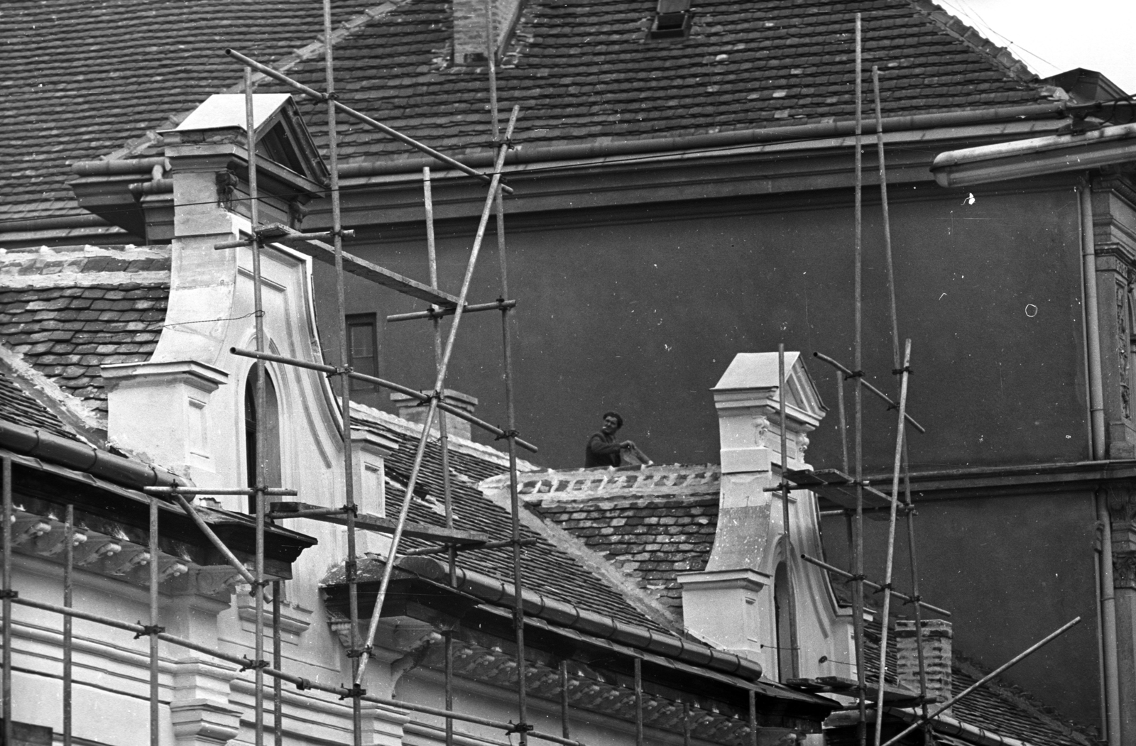 Magyarország, Kecskemét, Arany János utca, jobbra a Takarékpénztár épülete., 1976, Kriss Géza, Fortepan #193359