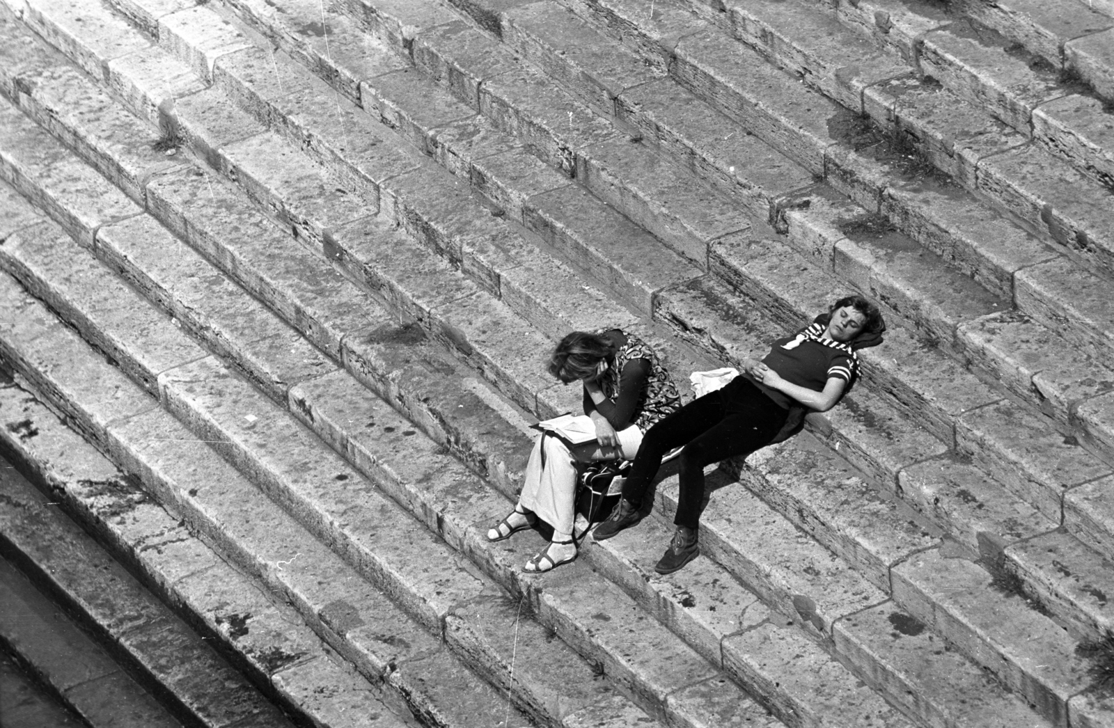 Hungary, Budapest V., a pesti alsó rakpart lépcsői az Erzsébet híd mellett., 1970, Kriss Géza, Budapest, Fortepan #193370