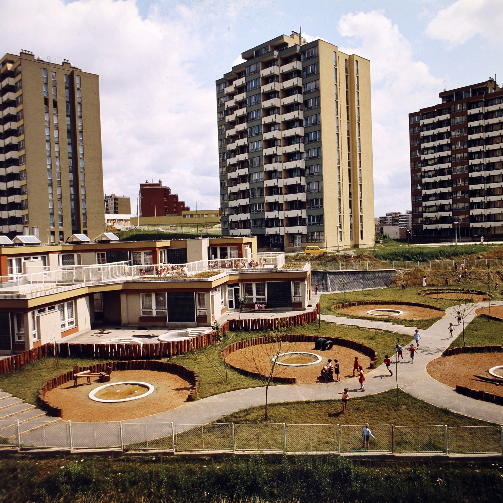 Hungary, Zalaegerszeg, Kodály Zoltán utcai óvoda (később Landorhegyi Integrált Óvoda Kodály Zoltán utcai Tagóvoda)., 1985, Gábor Viktor, colorful, Fortepan #193618