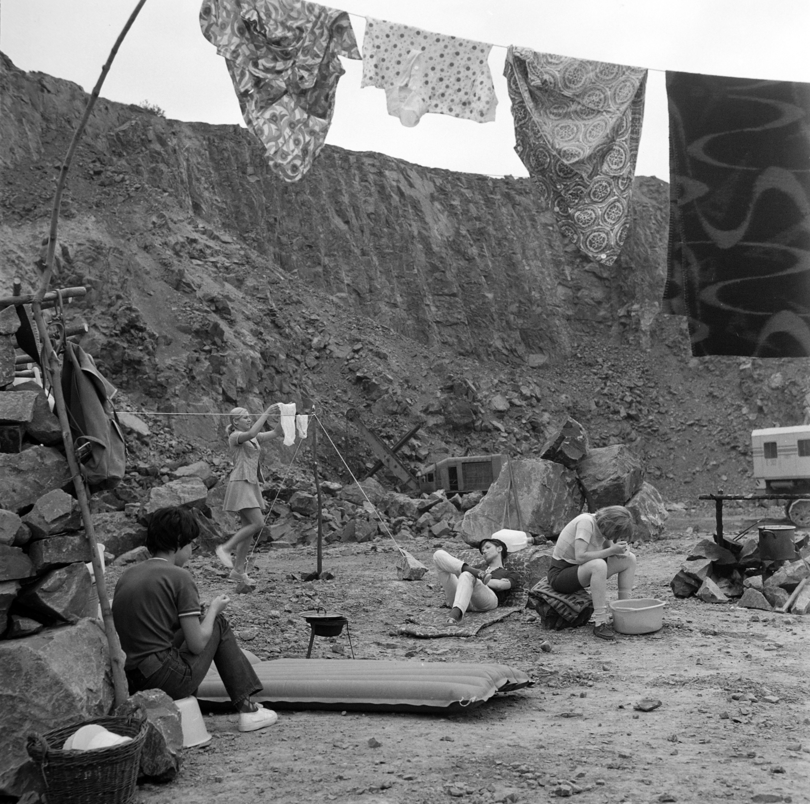 Hungary, Szob, Malomvölgyi kőbánya, a felvétel a Csodálatos jövendő című tv-film forgatásakor készült., 1970, Gábor Viktor, filming, Fortepan #193746