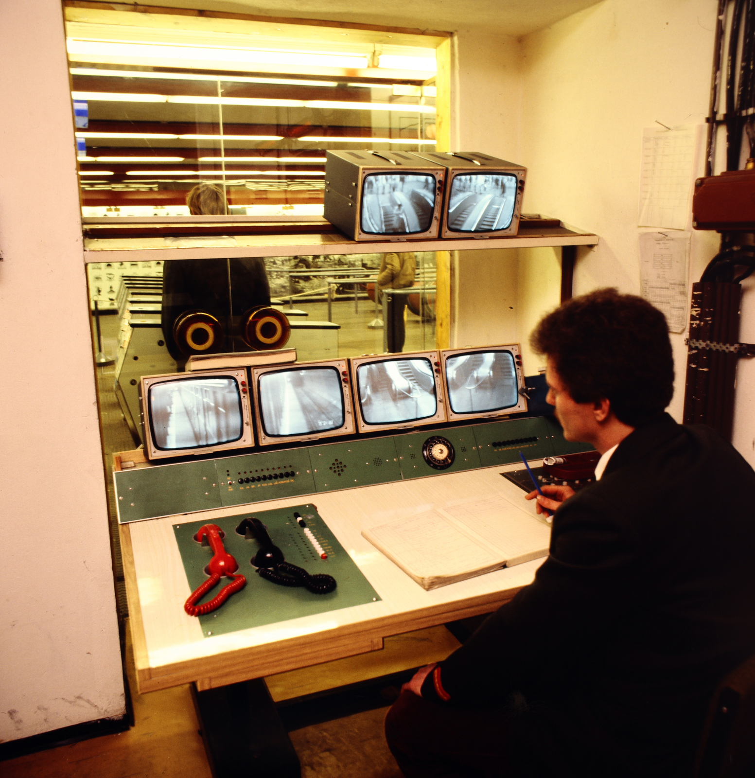 1985, Gábor Viktor, colorful, subway, Fortepan #194096