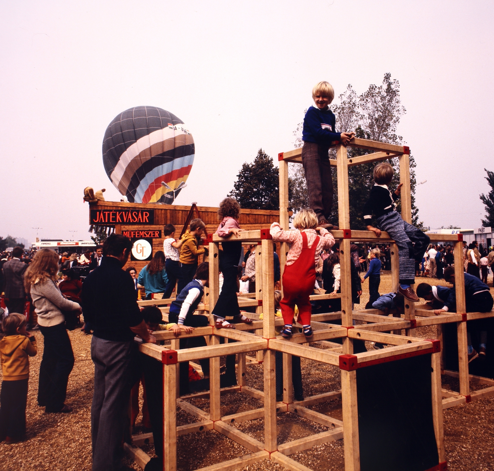 1981, Gábor Viktor, colorful, Fortepan #194110