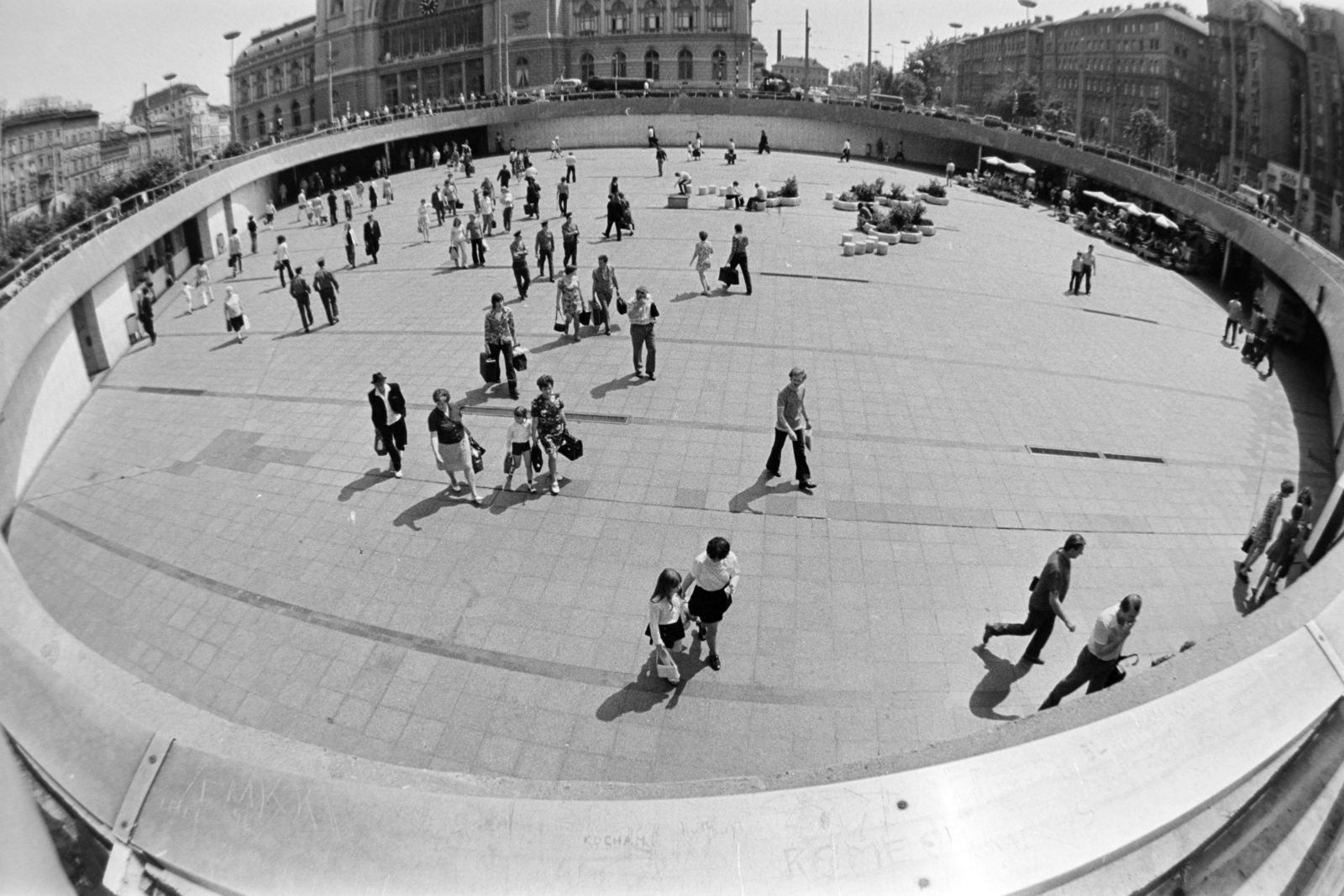 Hungary, Budapest VIII., Baross tér, aluljáró a Keleti pályaudvar előtt., 1974, Gábor Viktor, Budapest, Fortepan #194255