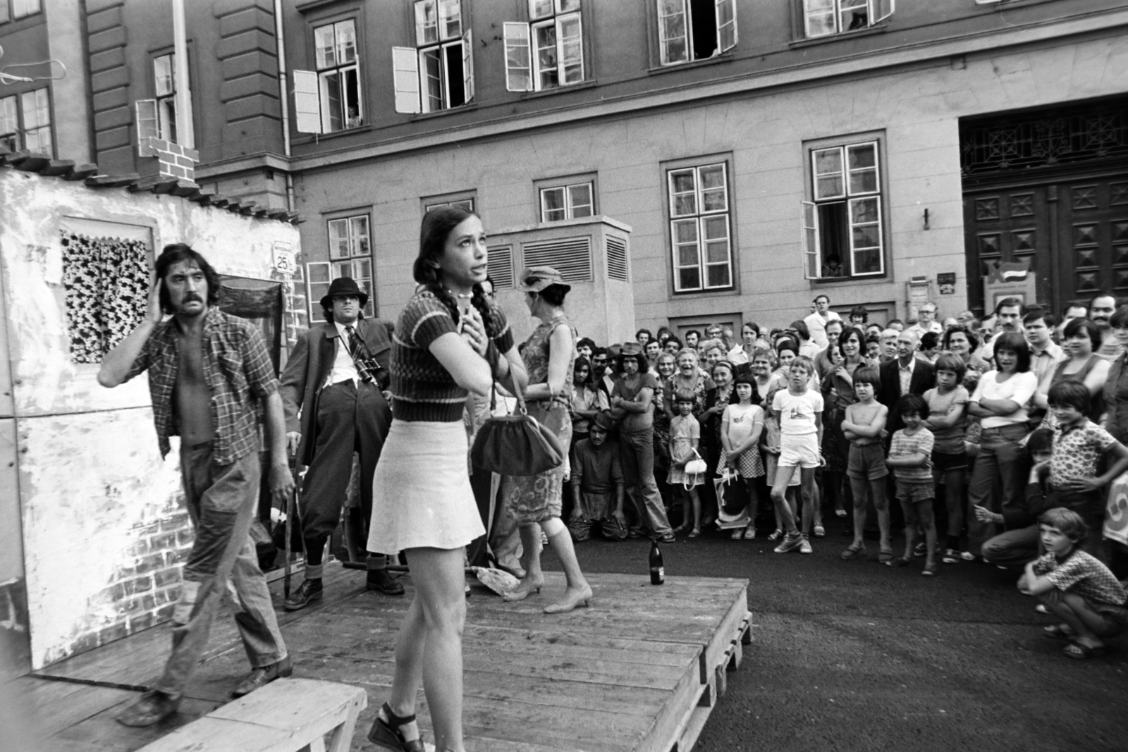 Hungary, Budapest IX., Üllői út, a Moliére színmüvéből készült Duda Gyuri elindul című produkció a Tanyaszínház előadásában., 1977, Gábor Viktor, Budapest, Fortepan #194425
