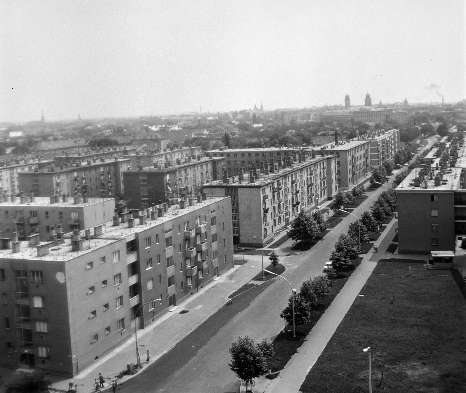 Hungary, Debrecen, Egyetem sugárút (Tanácsköztársaság útja) a Füredi út felől nézve., 1970, Bojár Sándor, Fortepan #194996