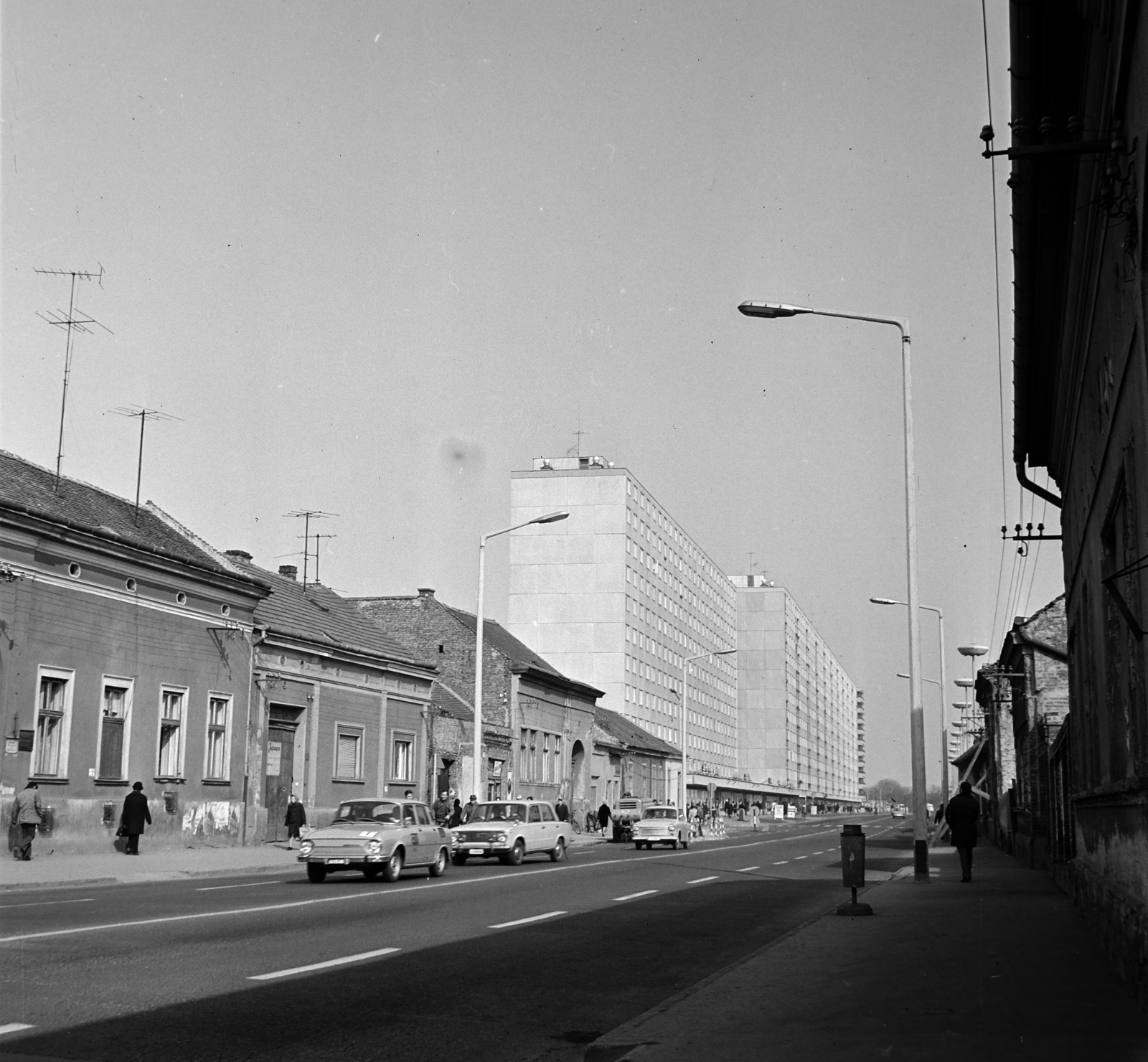 Hungary, Debrecen, Csapó utca az Árpád tér felé nézve., 1975, Bojár Sándor, learner driver, Fortepan #195006