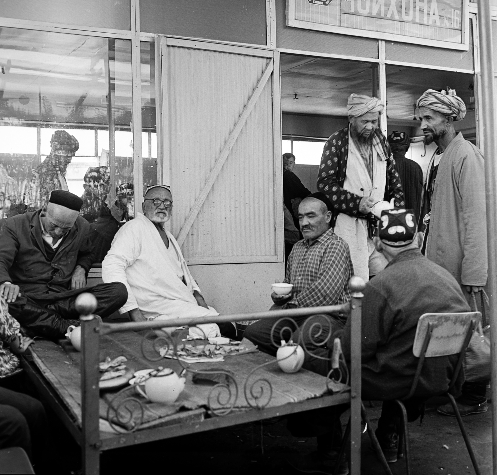 Üzbegisztán, Szamarkand, Bibi-Khanum mecset (Bibi-Xonim masjidi), Siyob / Siab Bazár (Siyob bozori)., 1969, Bojár Sándor, Szovjetunió, Fortepan #195029
