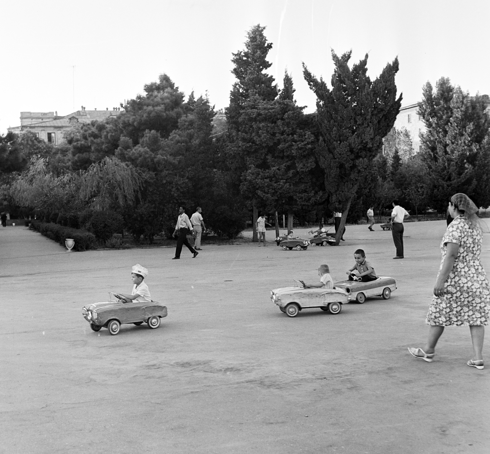 Azerbajdzsán, Baku, Dənizkənarı Milli Park (Primorszki bulvar)., 1975, Bojár Sándor, Szovjetunió, Fortepan #195048