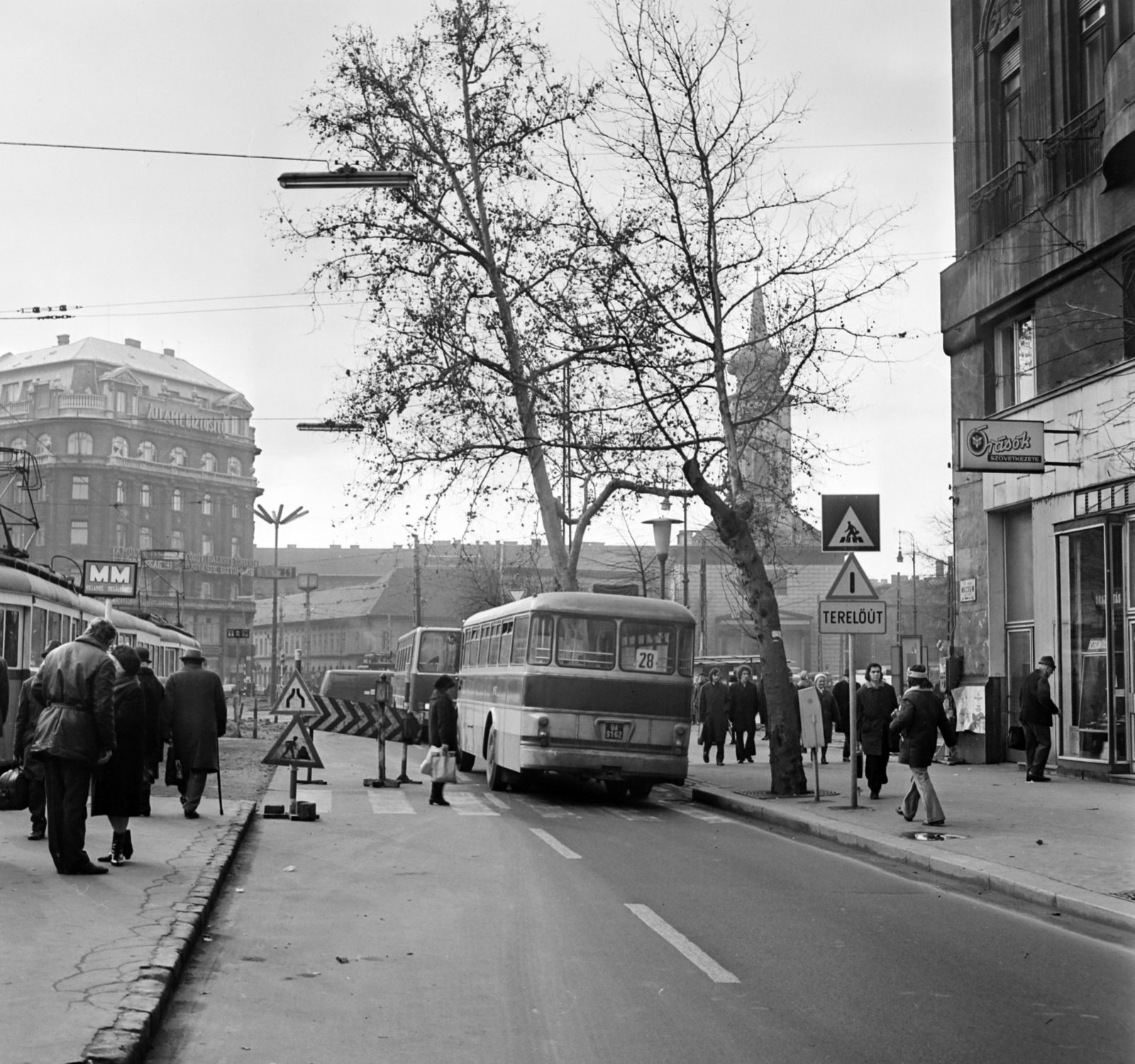 Hungary, Budapest V.,Budapest IX., Múzeum körút a Kálvin tér felé nézve., 1974, Bojár Sándor, Budapest, Ikarus 620, Fortepan #195384
