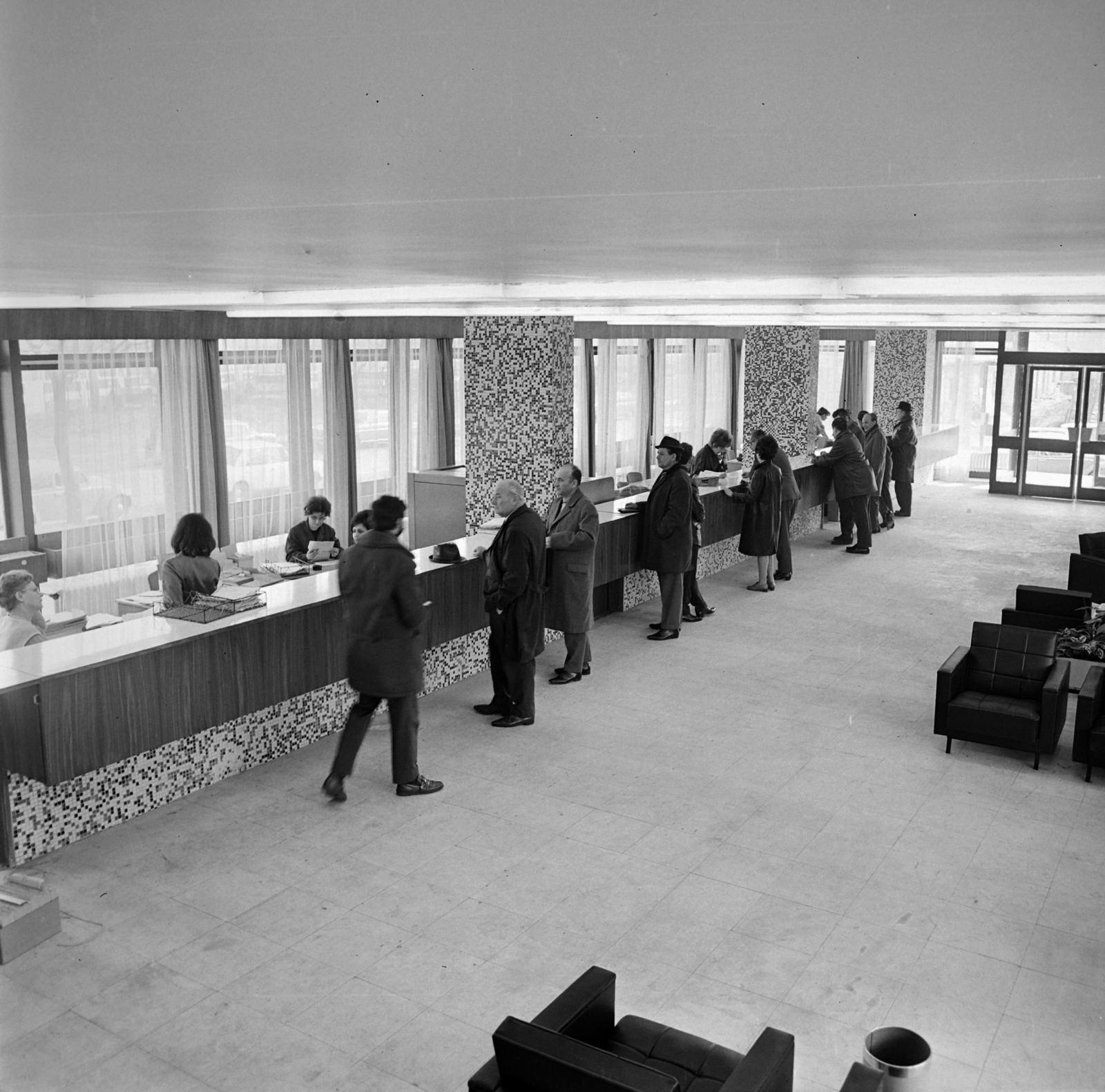 Hungary, Budapest XI., Hamzsabégi út 60., Állami Biztosító Budapesti Gépjárműkárrendezési Központ., 1971, Bojár Sándor, Budapest, Fortepan #195489