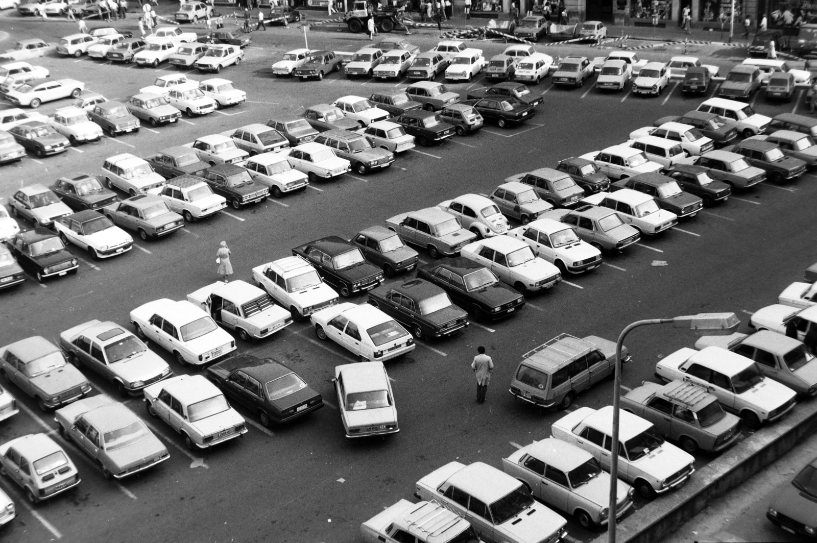 Hungary, Budapest V., parkoló a Bécsi utca felől a Deák Ferenc utca felé nézve., 1986, Bojár Sándor, Budapest, Fortepan #195525