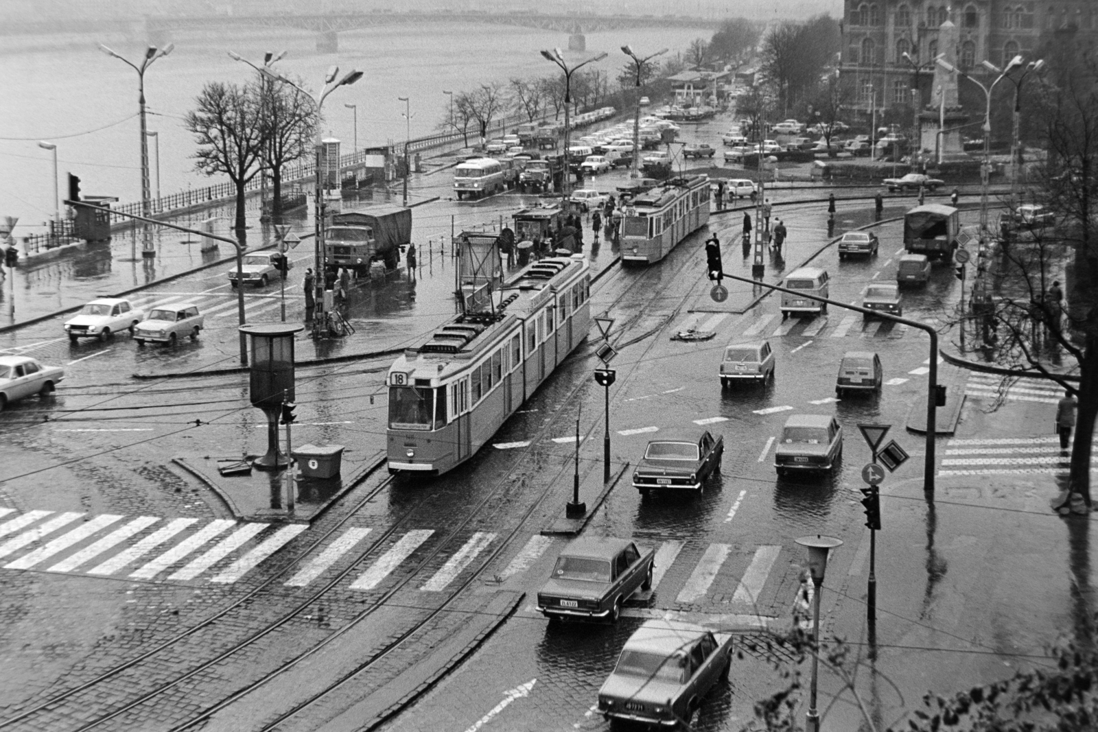 Magyarország, Budapest XI., Szent Gellért tér., 1977, Bojár Sándor, Budapest, Fortepan #195747