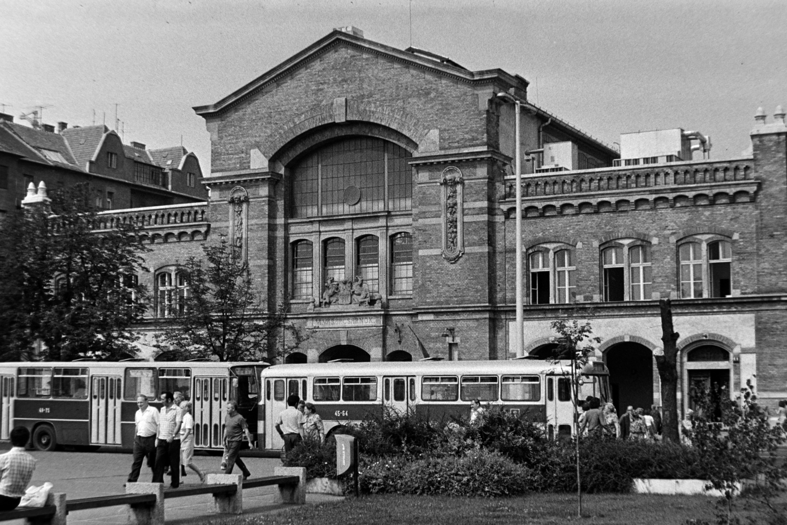 Hungary, Budapest I., Batthyány tér, szemben a Vásárcsarnok., 1975, Bojár Sándor, Budapest, Fortepan #195754