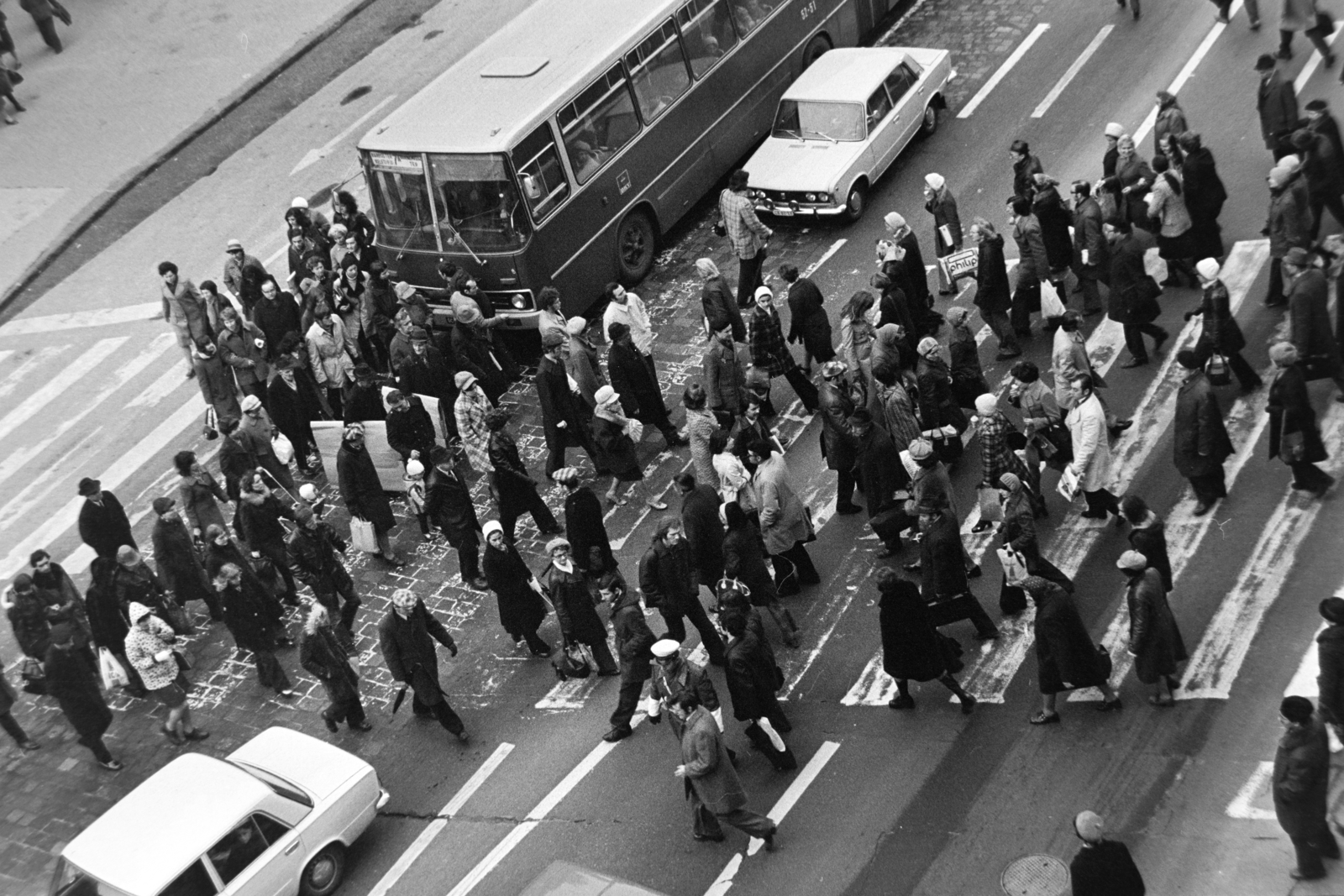 Hungary, Budapest V., Ferenciek tere (Felszabadulás tér) az aluljárórendszer kiépítése idején., 1975, Bojár Sándor, Budapest, Fortepan #195774