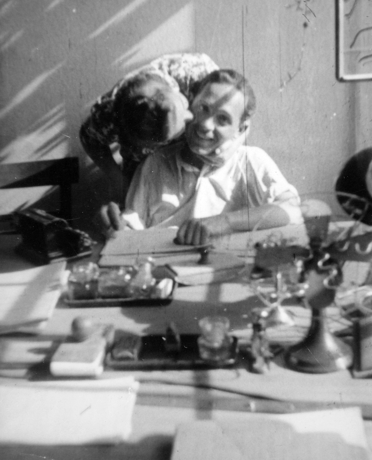 1943, Fortepan, desk, couple, stationery, kiss, Fortepan #19591