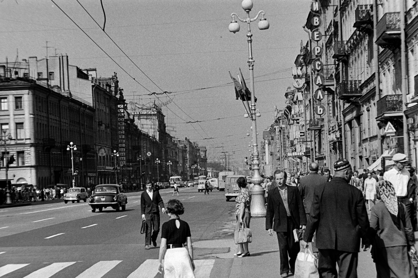 Oroszország, Szentpétervár, (Leningrád), Nyevszkij sugárút., 1969, Bojár Sándor, Szovjetunió, Fortepan #195935