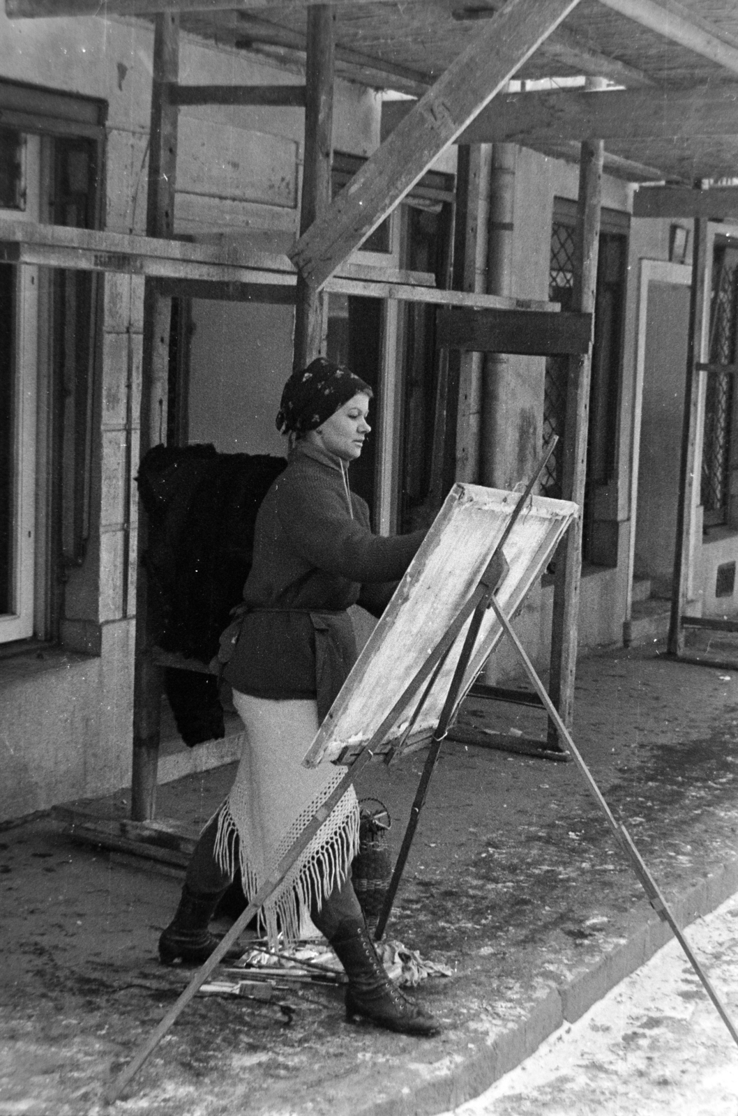 Hungary, Szentendre, Fő (Marx) tér, a szerb kereskedőház., 1973, Bogyó Virág, easel, Fortepan #196017