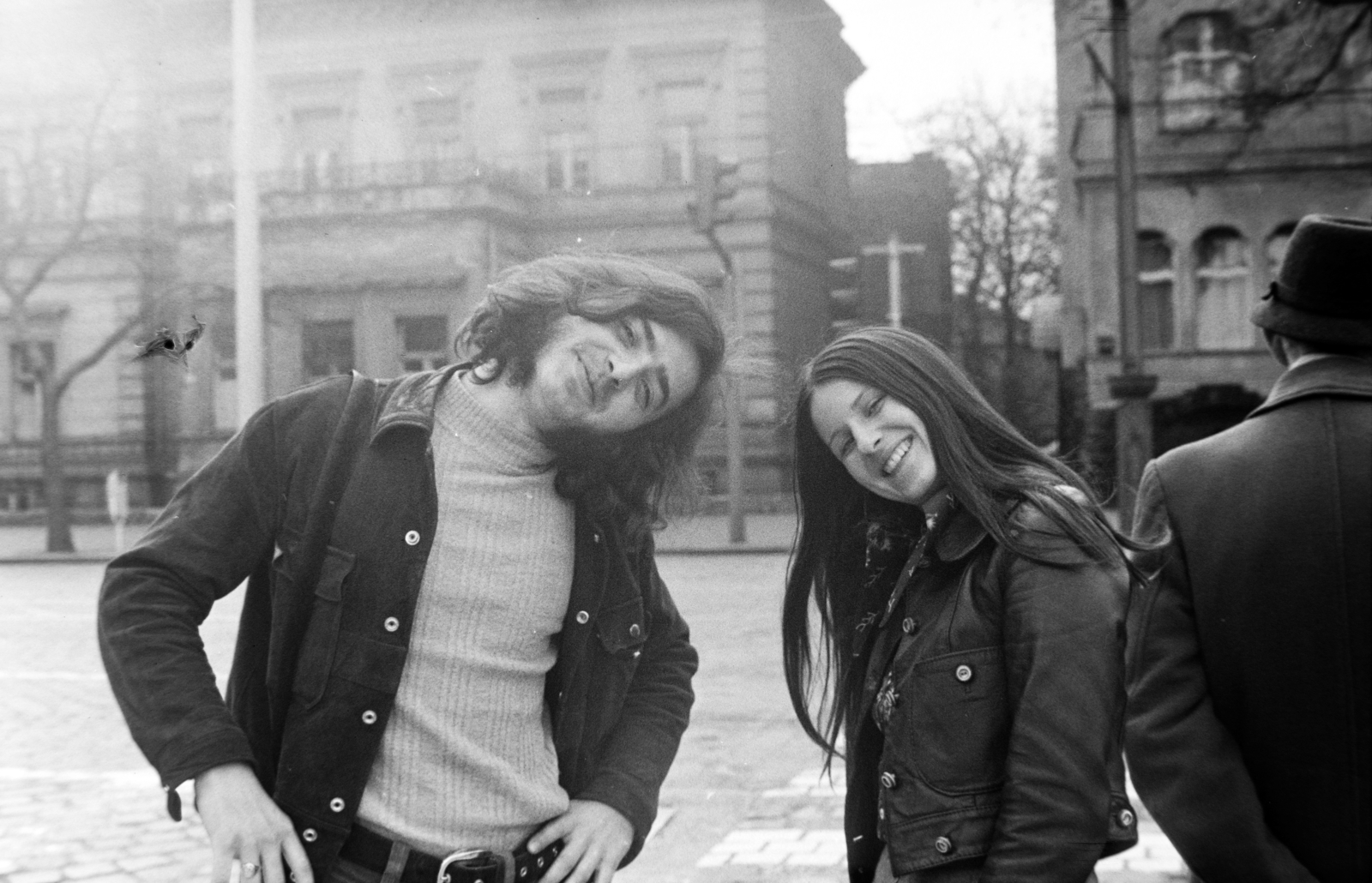 Hungary, Budapest VI., Dózsa György út, háttérben jobbra az Andrássy út (Népköztársaság útja) sarkán álló jugoszláv nagykövetség egyik épülete., 1978, Bogyó Virág, Budapest, Fortepan #196083