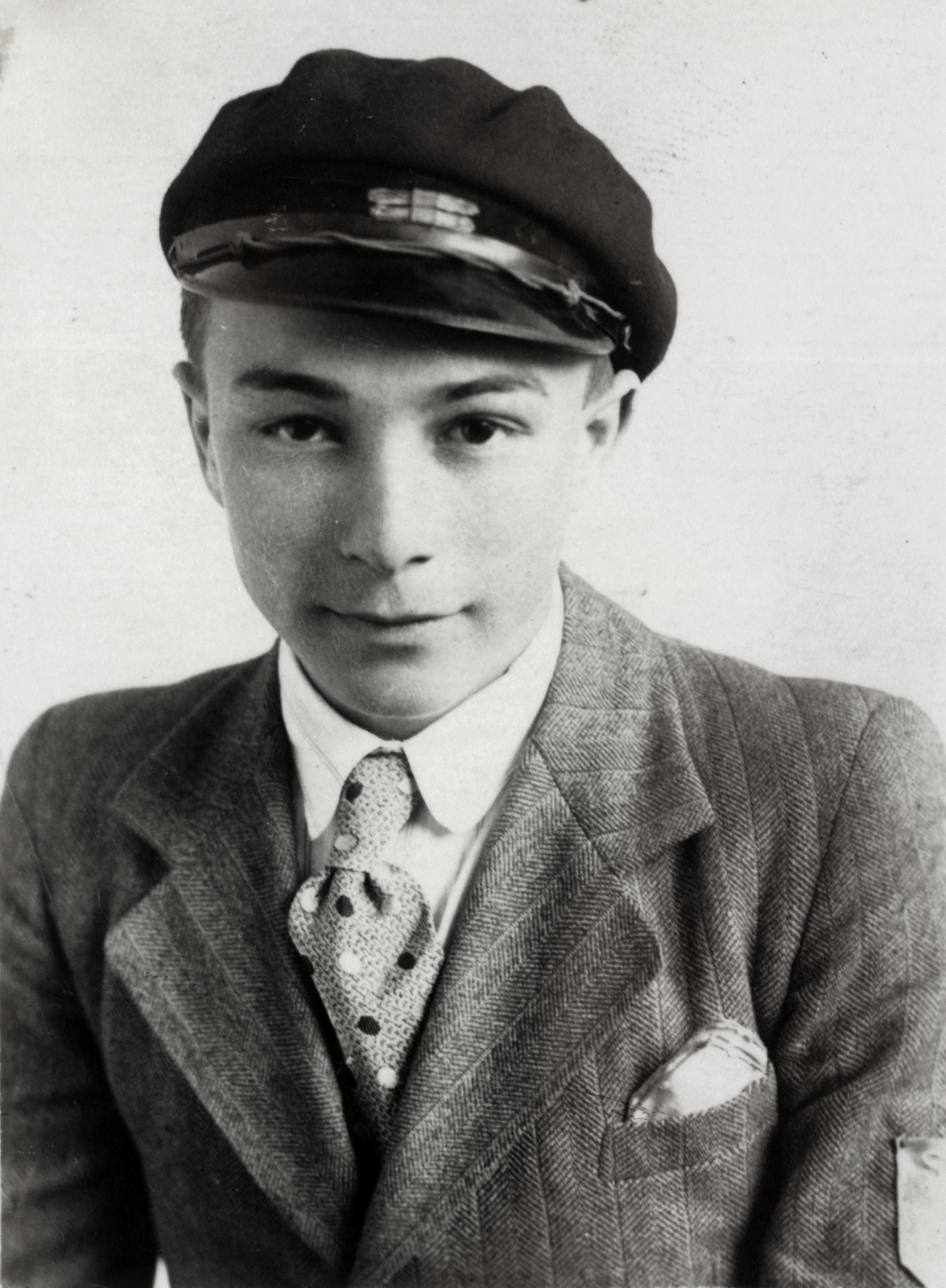 Romania,Transylvania, Aiud, a református tanítóképző diákja a Bethlen kollégium egyensapkájában., 1925, Bessenyei István, portrait, boy, Fortepan #196292