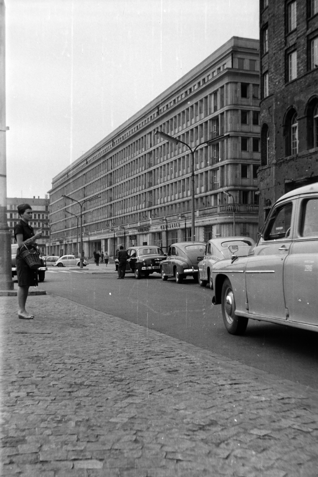 Poland, Warsaw, plac Powstańców Warszawy, jobbra az ulica Stanisława Moniuszki torkolata., 1964, Szűcs Lóránd, Fortepan #196345