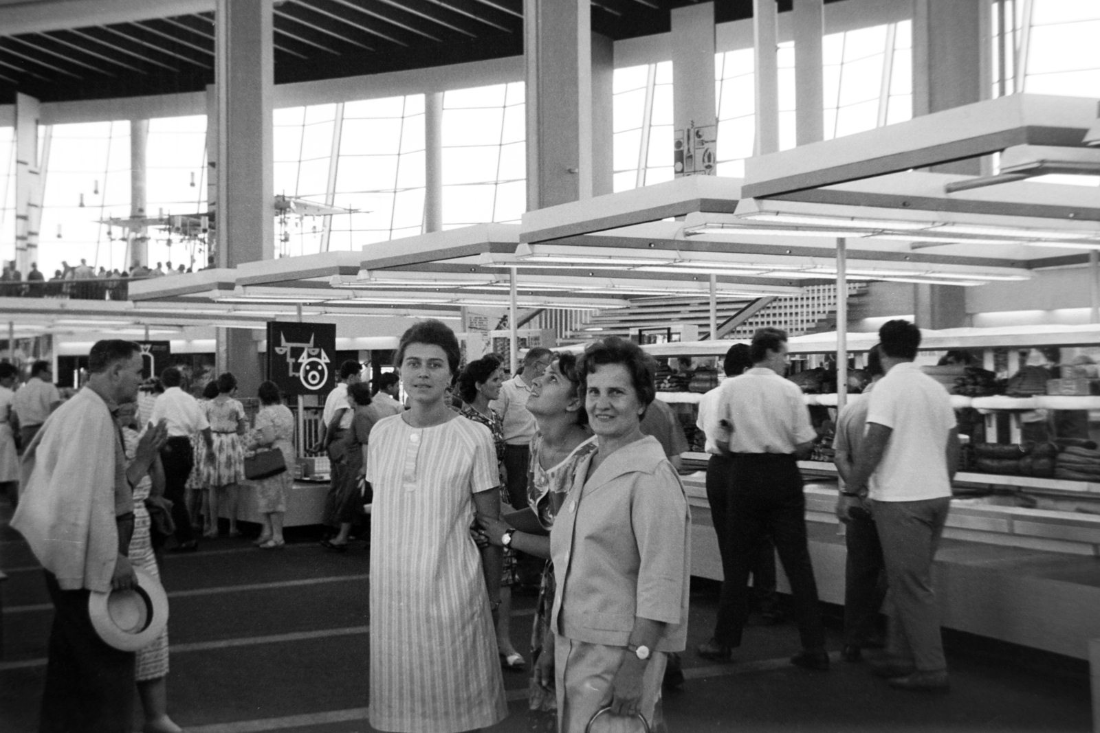 Romania, Bucharest, Kiállítási Központ (később Romexpo), Központi Pavilon., 1966, Szűcs Lóránd, Fortepan #196390