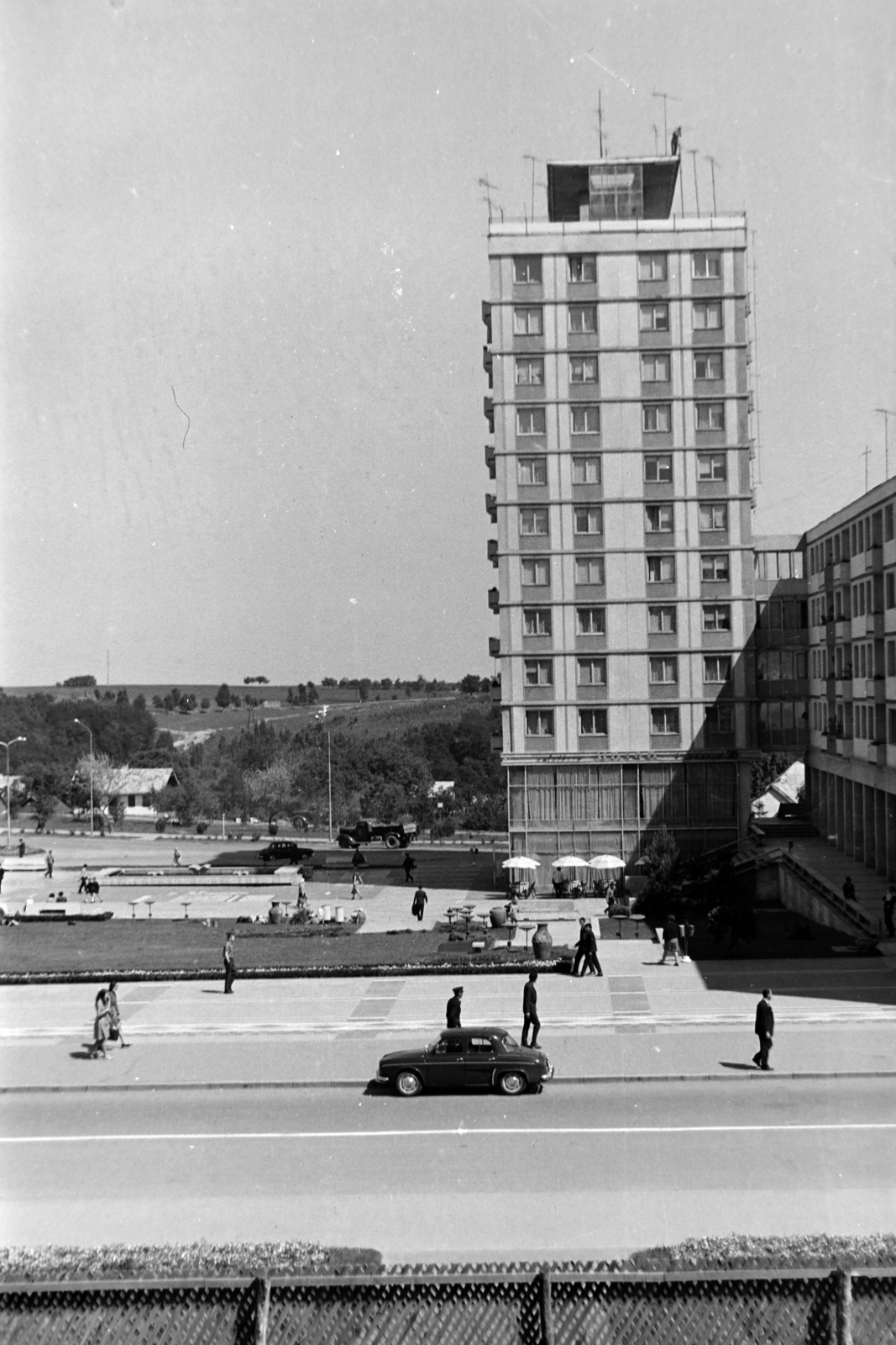 Romania, Suceava, Piața 22 Decembrie (Piața 23 August)., 1967, Szűcs Lóránd, Fortepan #196415