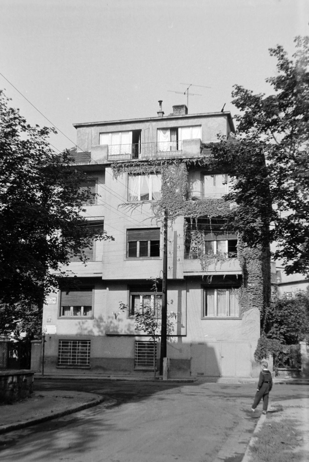 Hungary, Budapest XI., Kenese utca, szemben az Ábel Jenő utca 33/a számú ház., 1968, Szűcs Lóránd, Budapest, Fortepan #196421