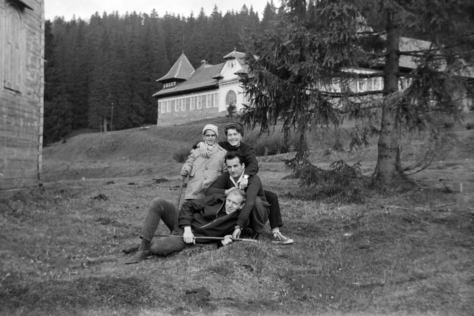 Romania,Transylvania, Budureasa, Biharfüred üdülőtelep., 1968, Szűcs Lóránd, tableau, resort, Fortepan #196438