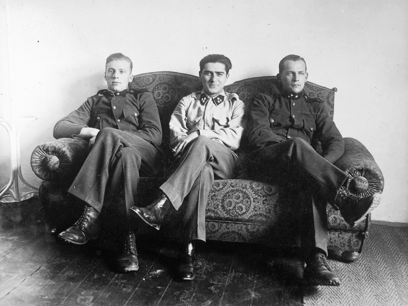 1937, Fortepan, leg over leg, Fortepan #19645