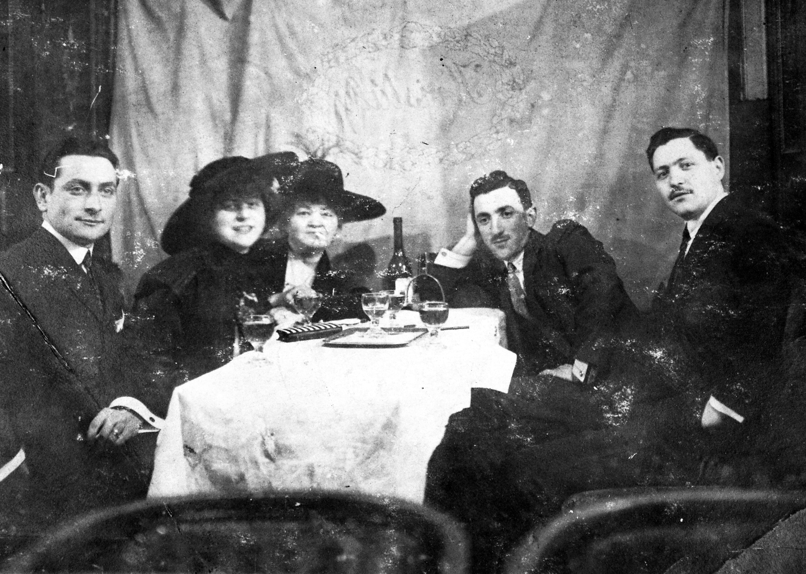 1922, Fortepan, szabadidő, dohányzás, nők, férfiak, italozás, társaság, fejtámasztás, Fortepan #19655