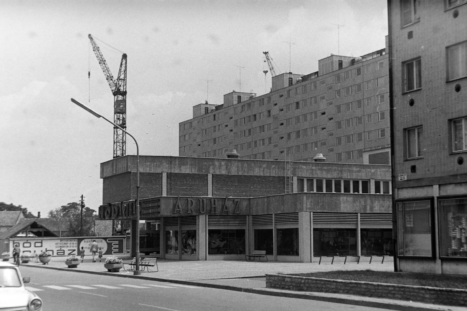 Hungary, Hódmezővásárhely, Andrássy (Lenin) út, szemben a Hód Áruház., 1973, Szűcs Lóránd, Fortepan #196618