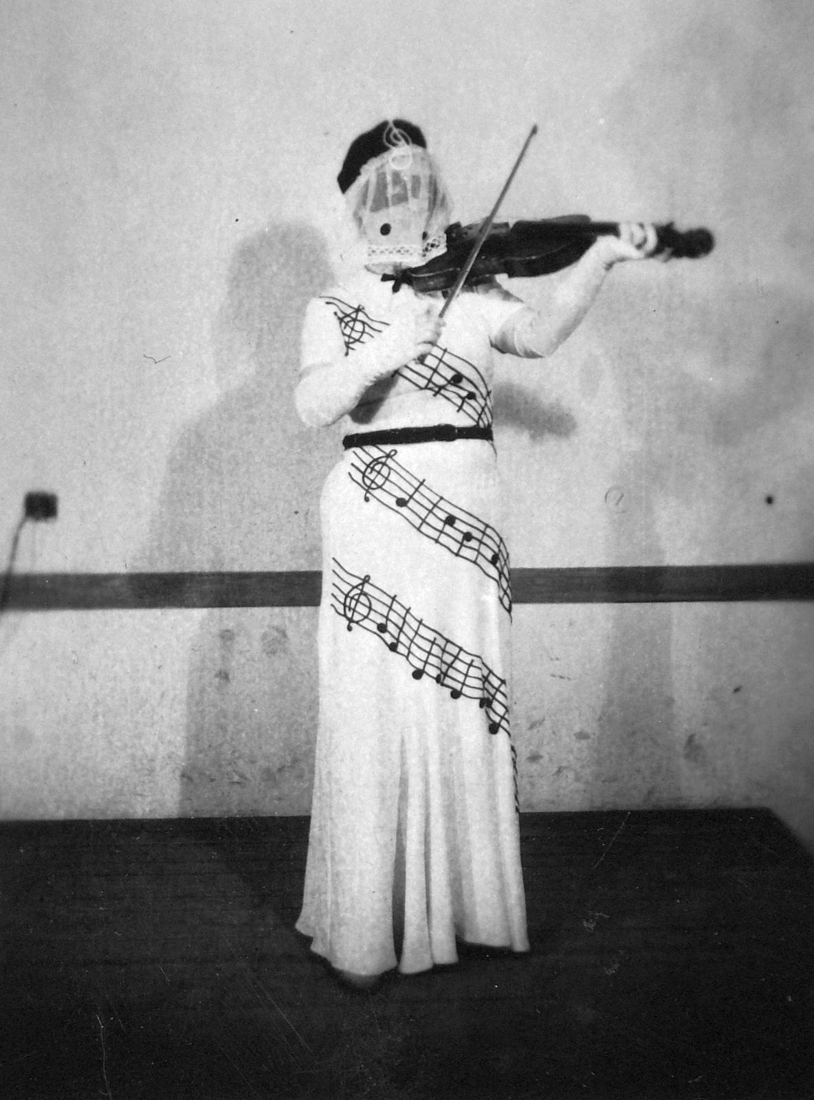 1943, Fortepan, music, musical instrument, costume, violin, treble clef, Fortepan #19674