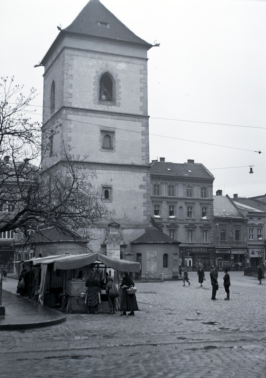 Slovakia, Košice, Fő tér (Hlavné namestie), Orbán-torony., 1939, Martin Kornél, market, Fortepan #196751