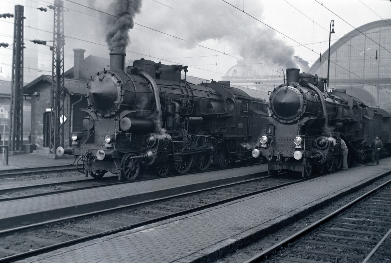 Hungary, Budapest VIII., Keleti pályaudvar., 1939, Martin Kornél, steam locomotive, MÁV Class 328, Budapest, Fortepan #196766