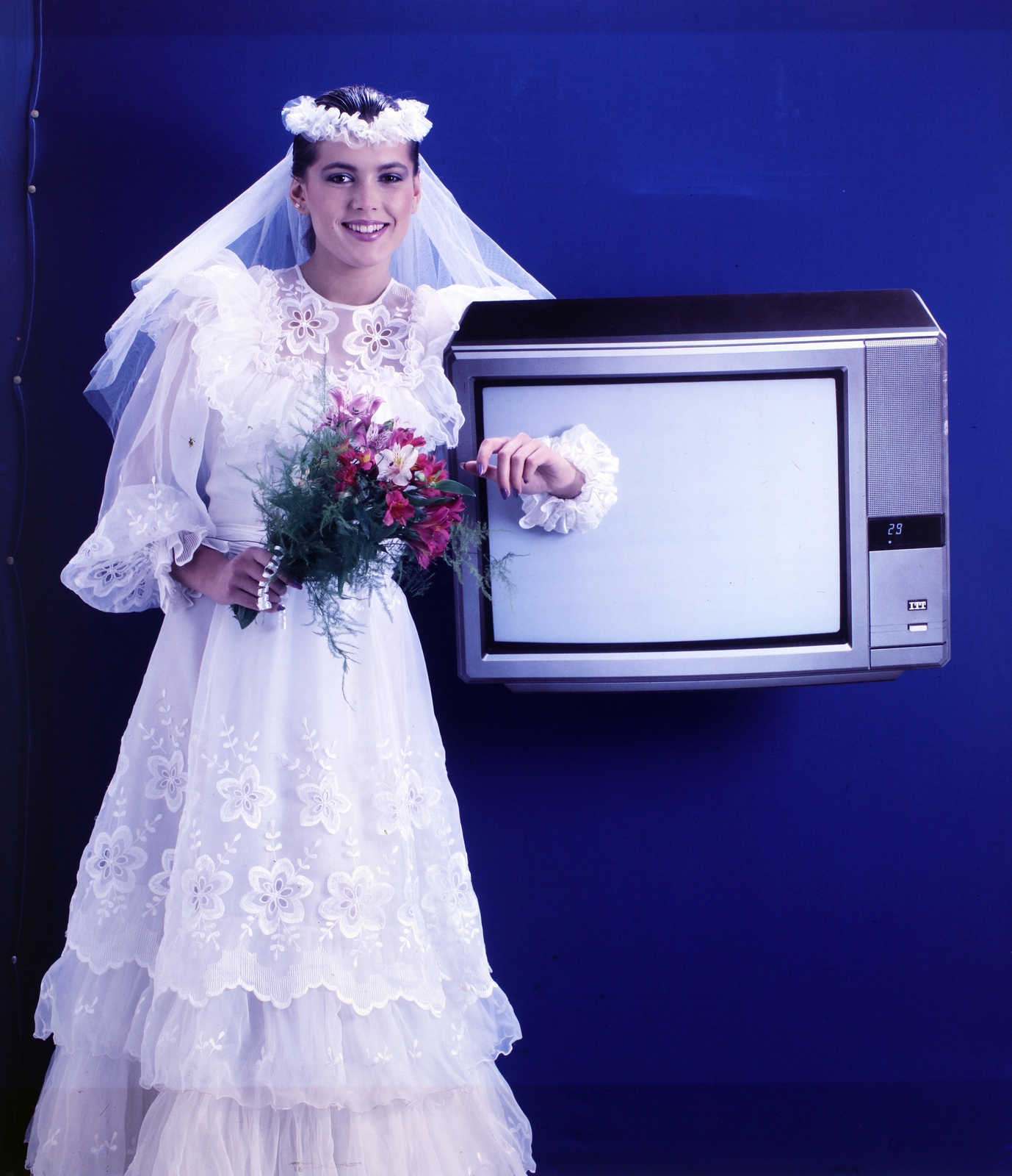 Hungary, 1988, Tóth József Füles, advertising photography, bride, TV, ITT Nokia, Fortepan #196994